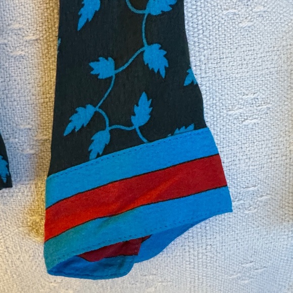 Chic Green, Red and Blue Patterned Women's Tie-neck Top - Picture 3 of 4